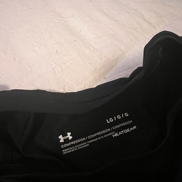 Long Sleeve Dry Fit Under Armour Top - Picture 3 of 5